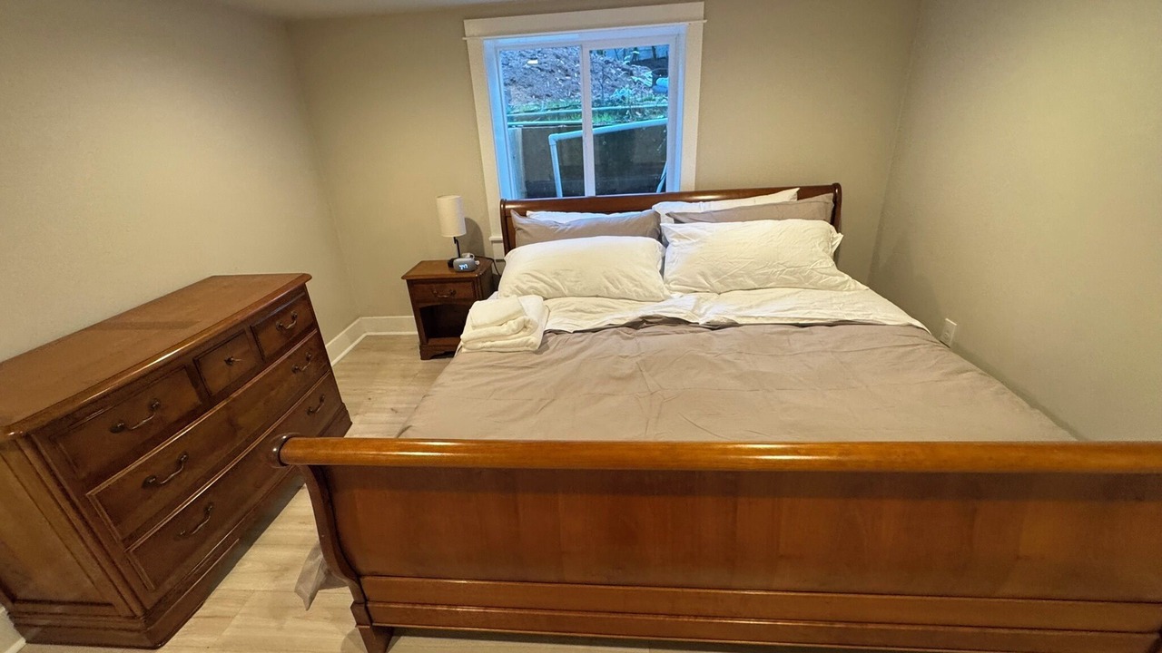 Photo of Bedroom in Willamette Heights