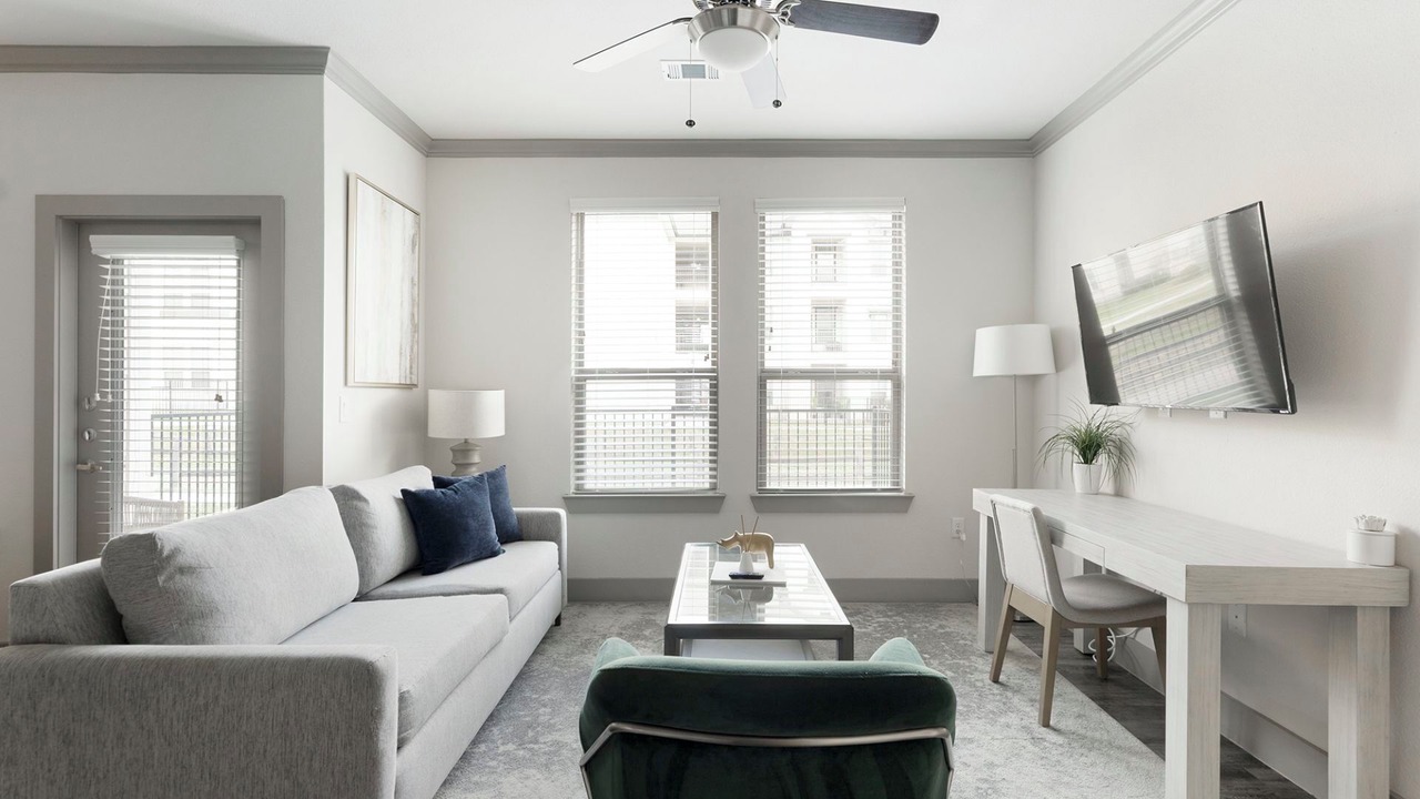 Photo of Livingroom in Shadow Glen