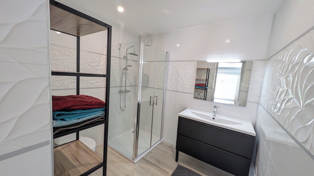 Photo of Bathroom in Saix
