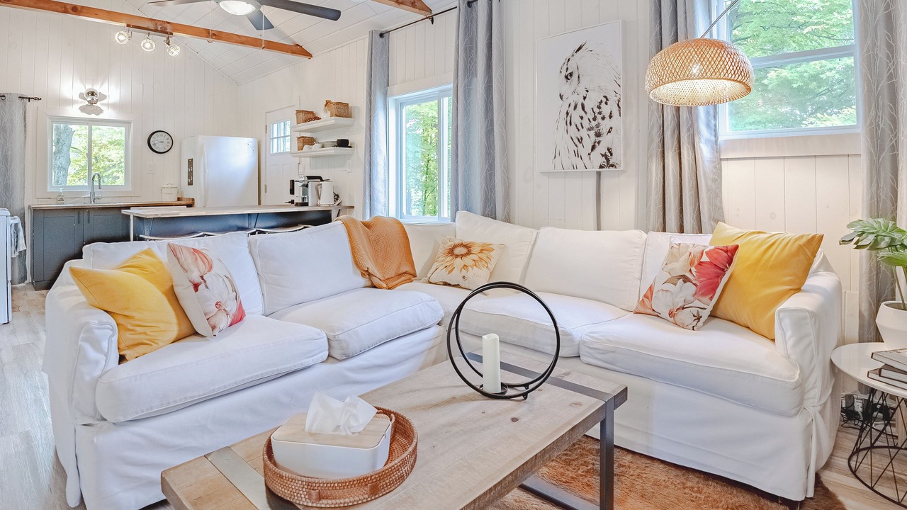 Photo of Livingroom in Sharbot Lake