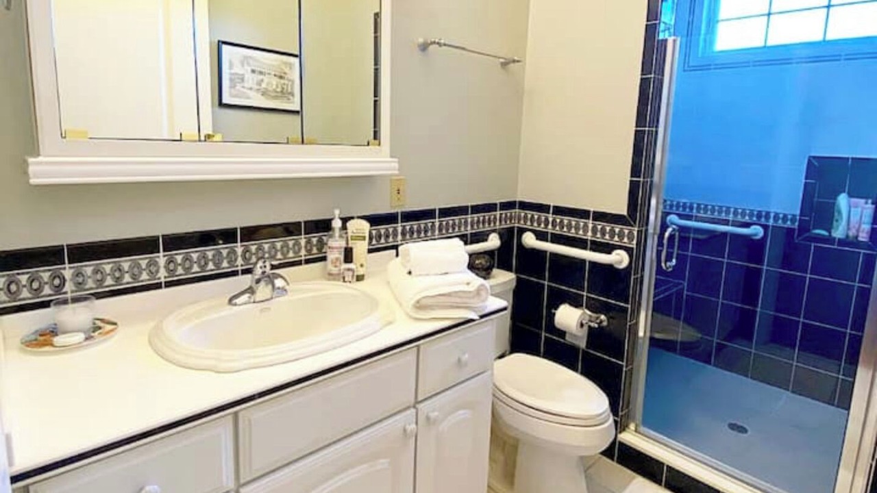 Photo of Bathroom in Lewisburg
