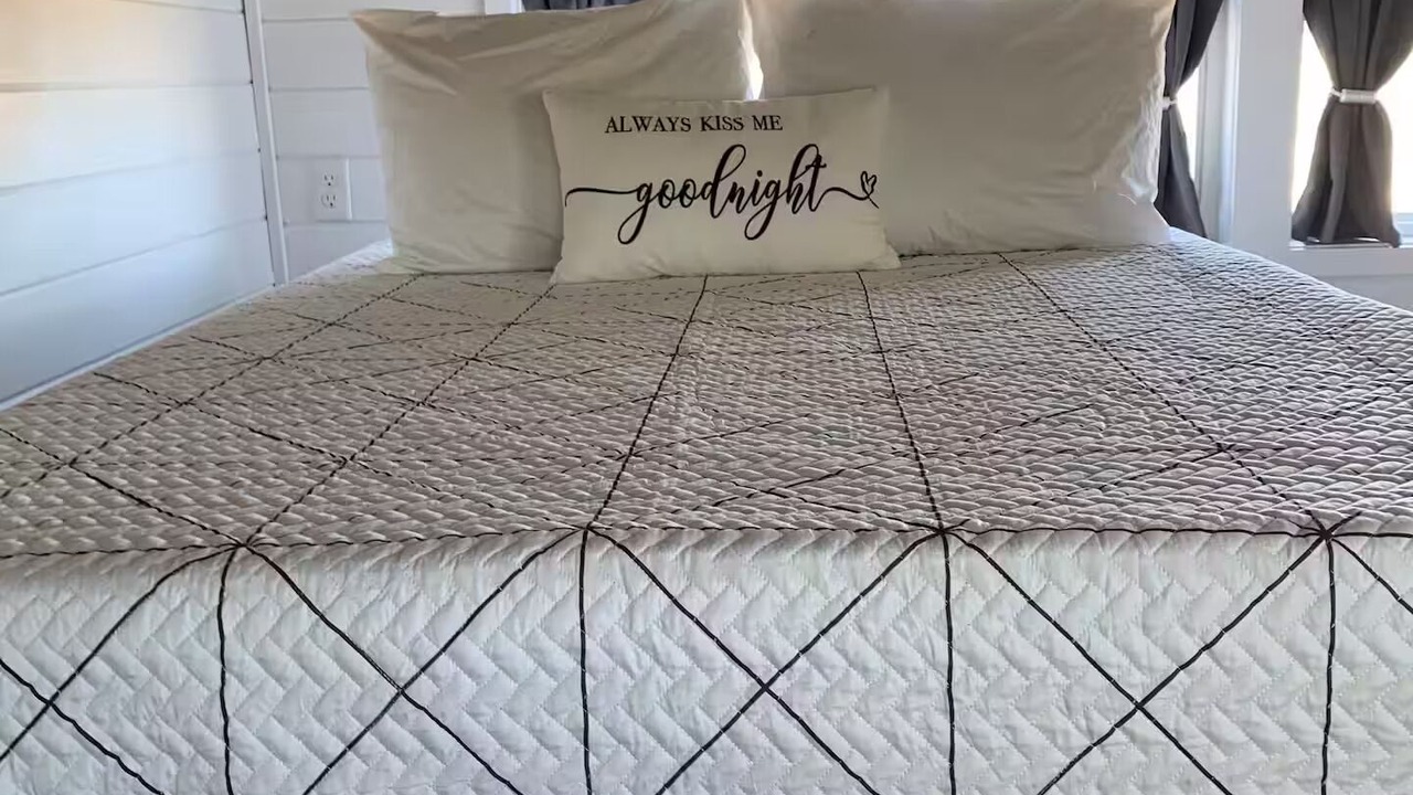 Photo of Bedroom in Yancey