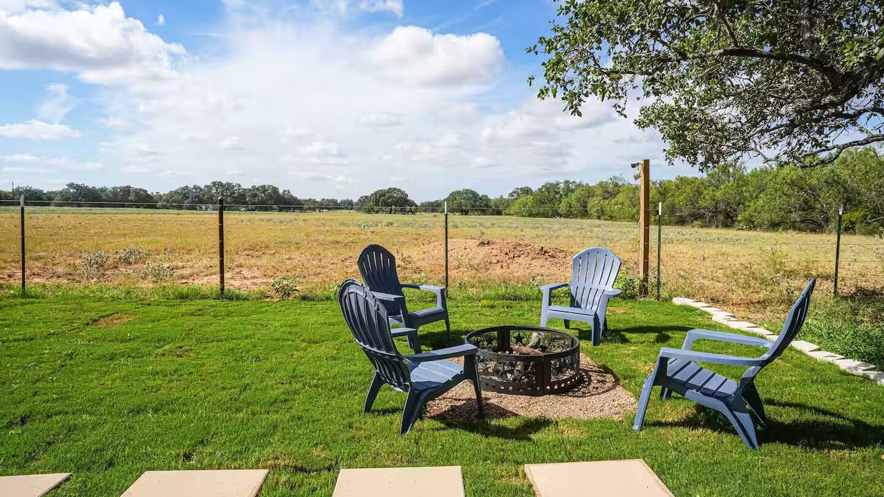 Photo of Outdoor in Yancey