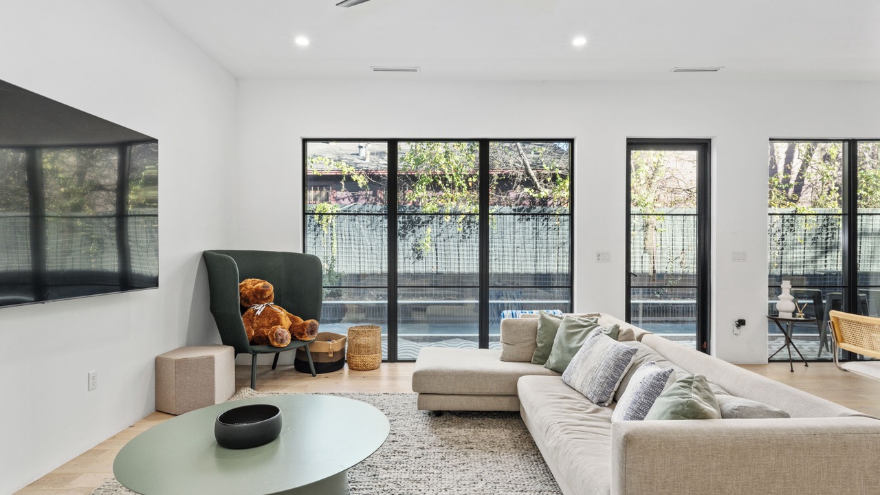 Photo of Livingroom in McKinley Heights