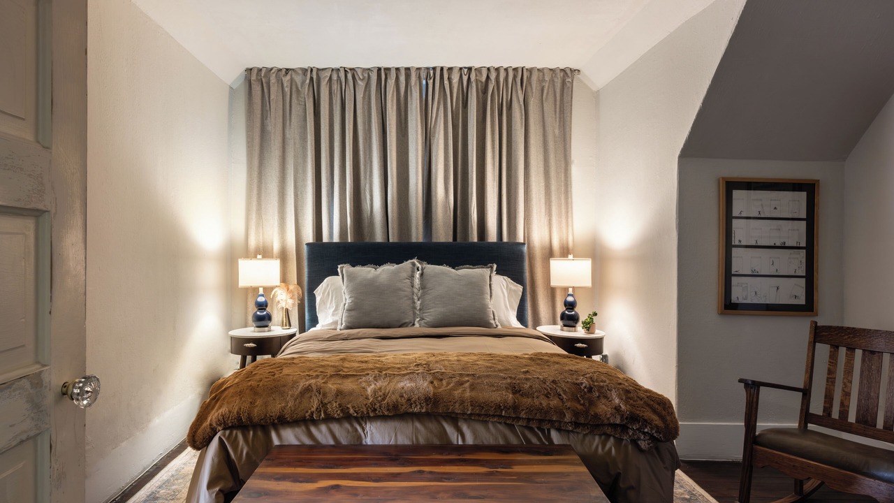 Photo of Bedroom in Oak Cliff