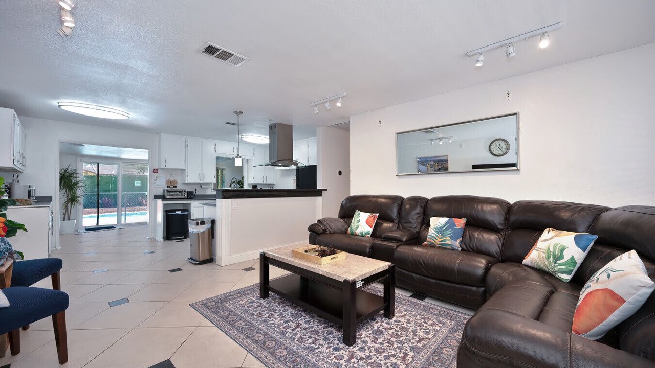 Photo of Livingroom in Sacramento