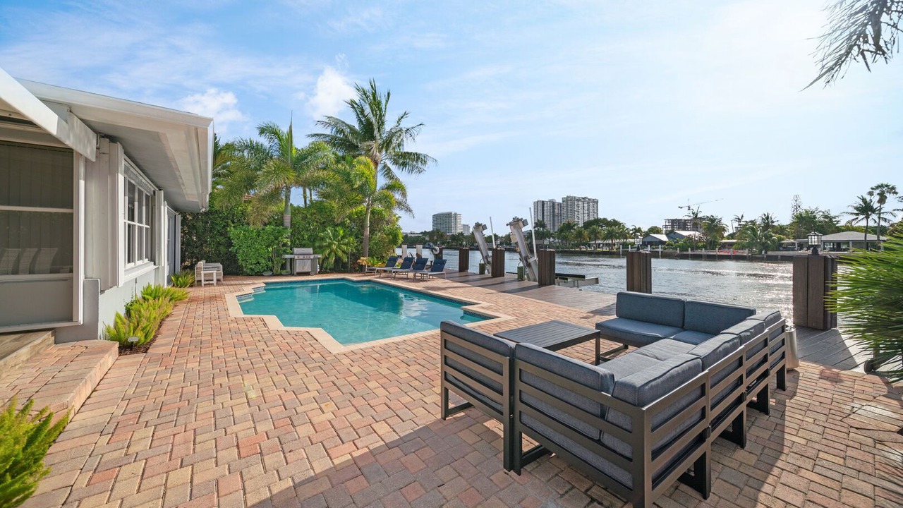 Photo of Outdoor in Santa Barbara Estates