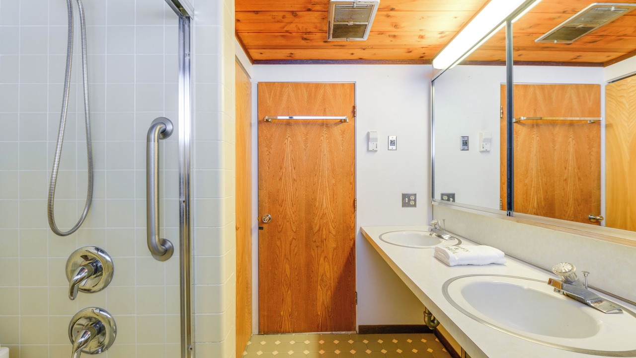 Photo of Bathroom in Dover