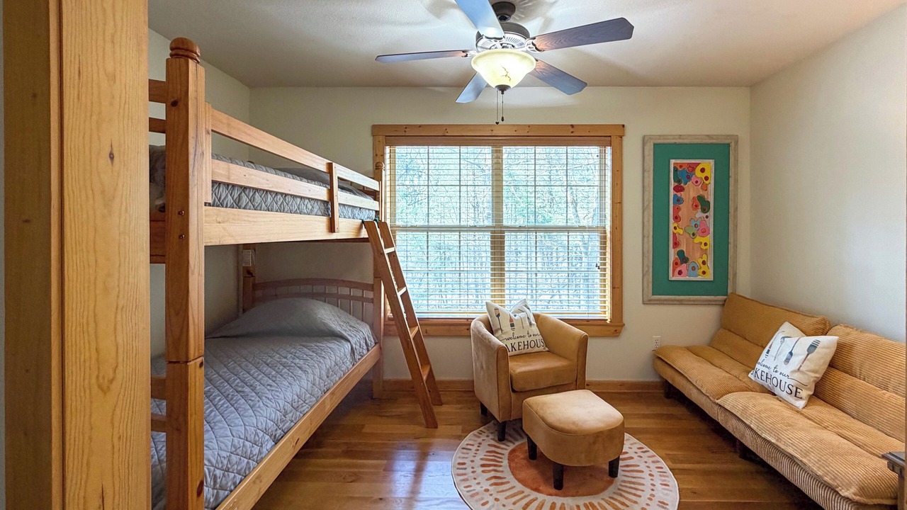 Photo of Bedroom in Elizabeth