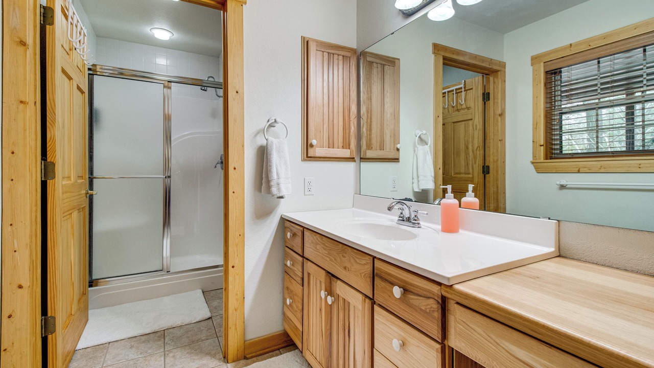 Photo of Bathroom in Elizabeth