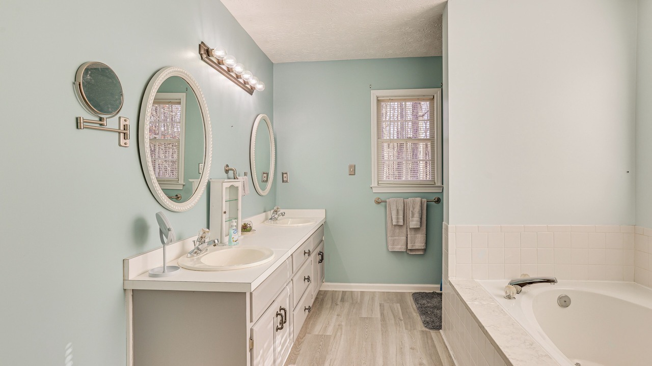 Photo of Bathroom in Dacula