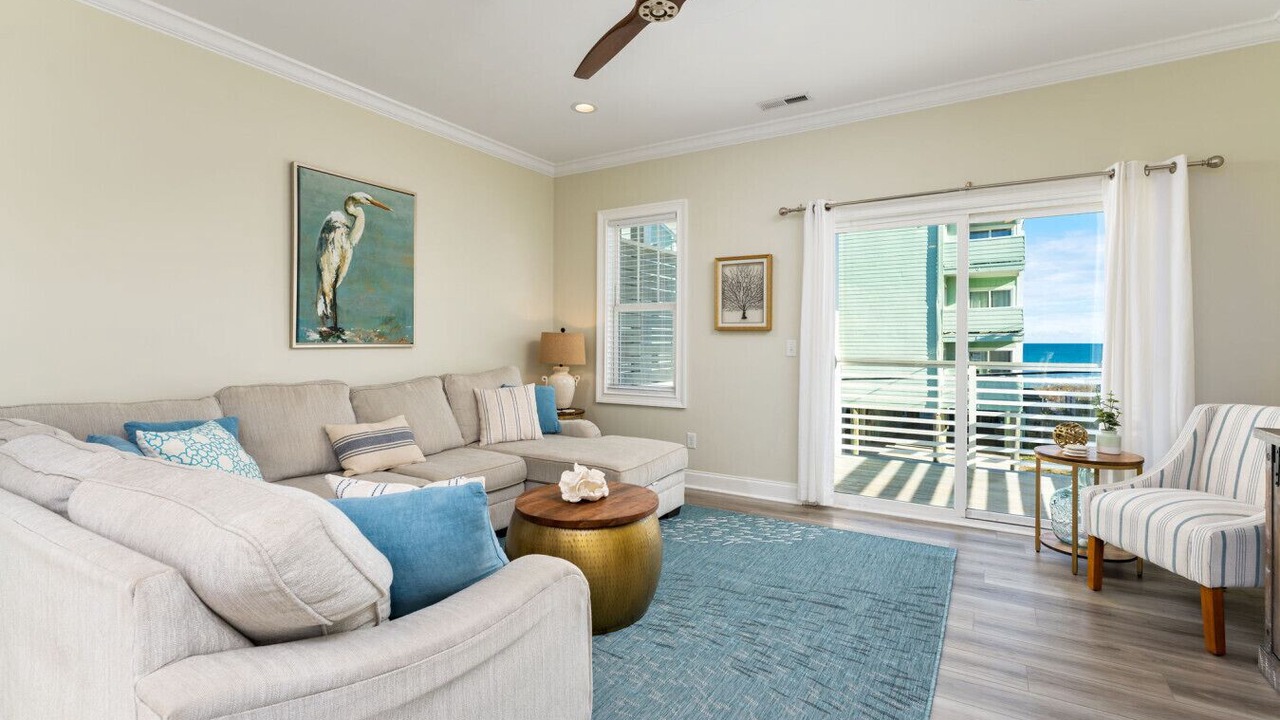 Photo of Livingroom in North Carolina Coast