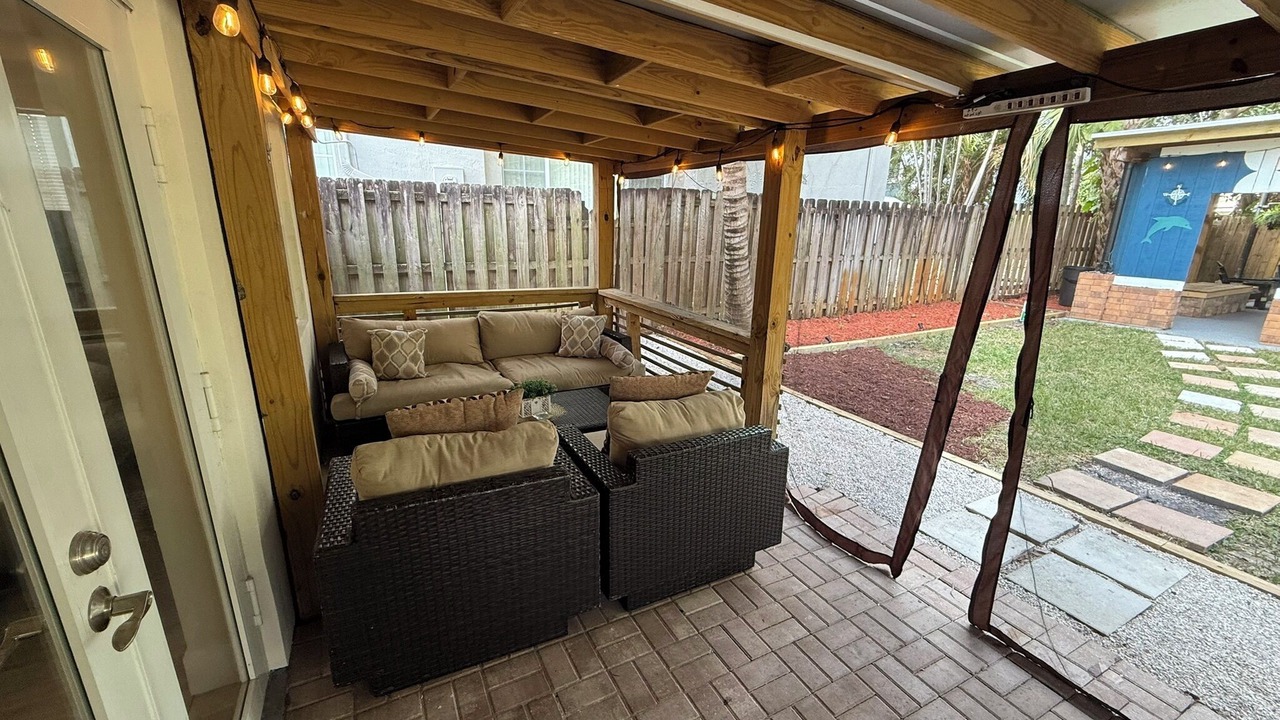 Photo of Patio Balcony in Tarpon River