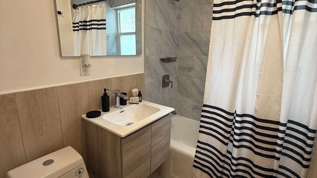 Photo of Bathroom in Tarpon River