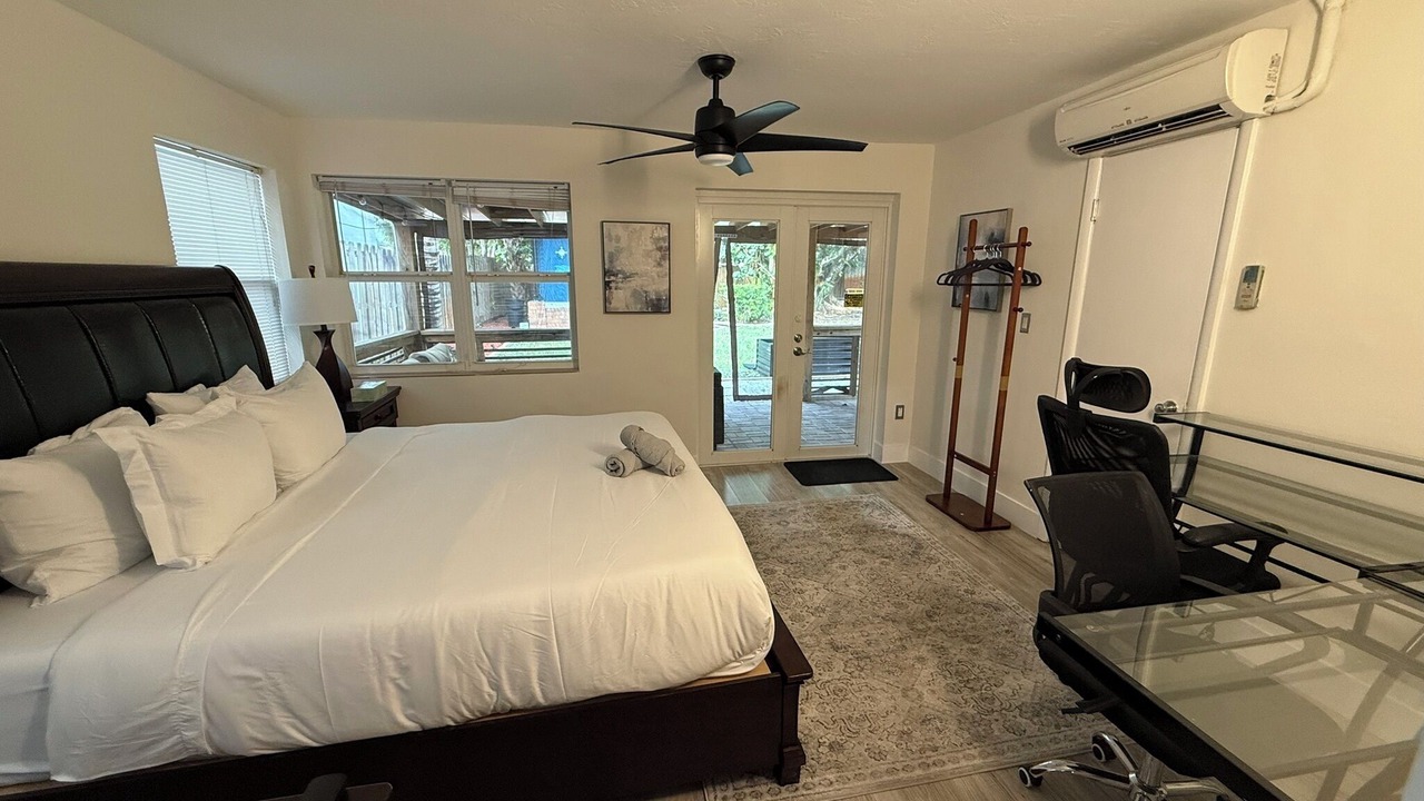 Photo of Bedroom in Tarpon River