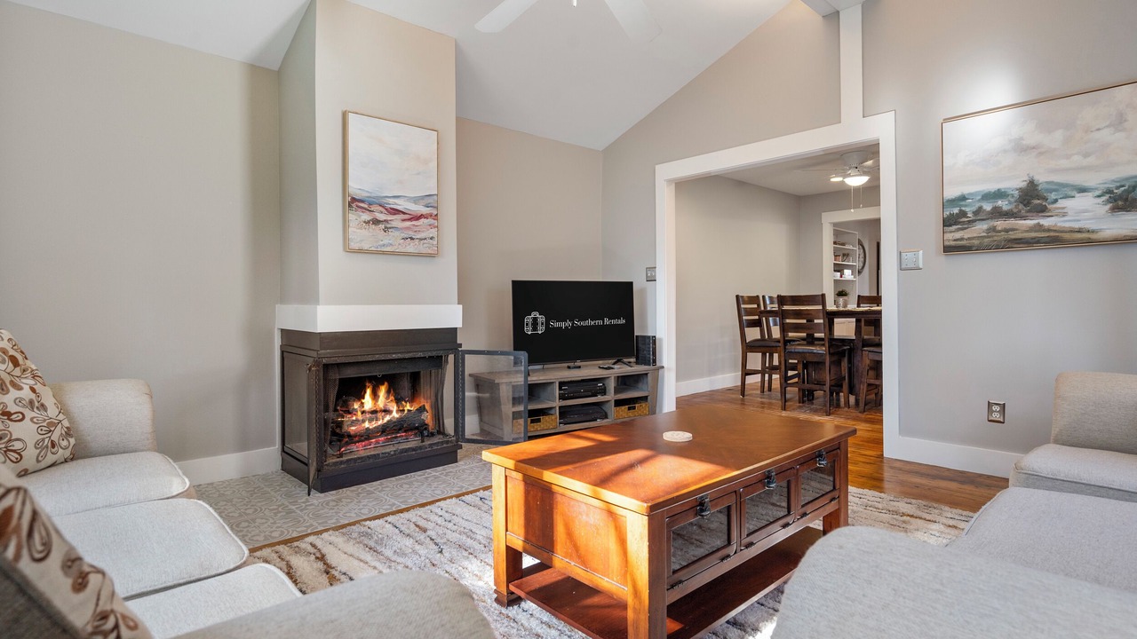 Photo of Livingroom in North Raleigh