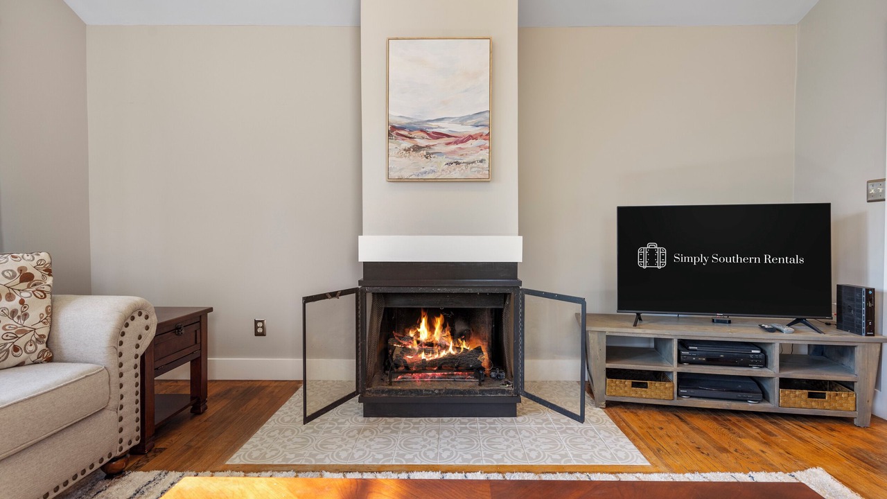 Photo of Livingroom in North Raleigh