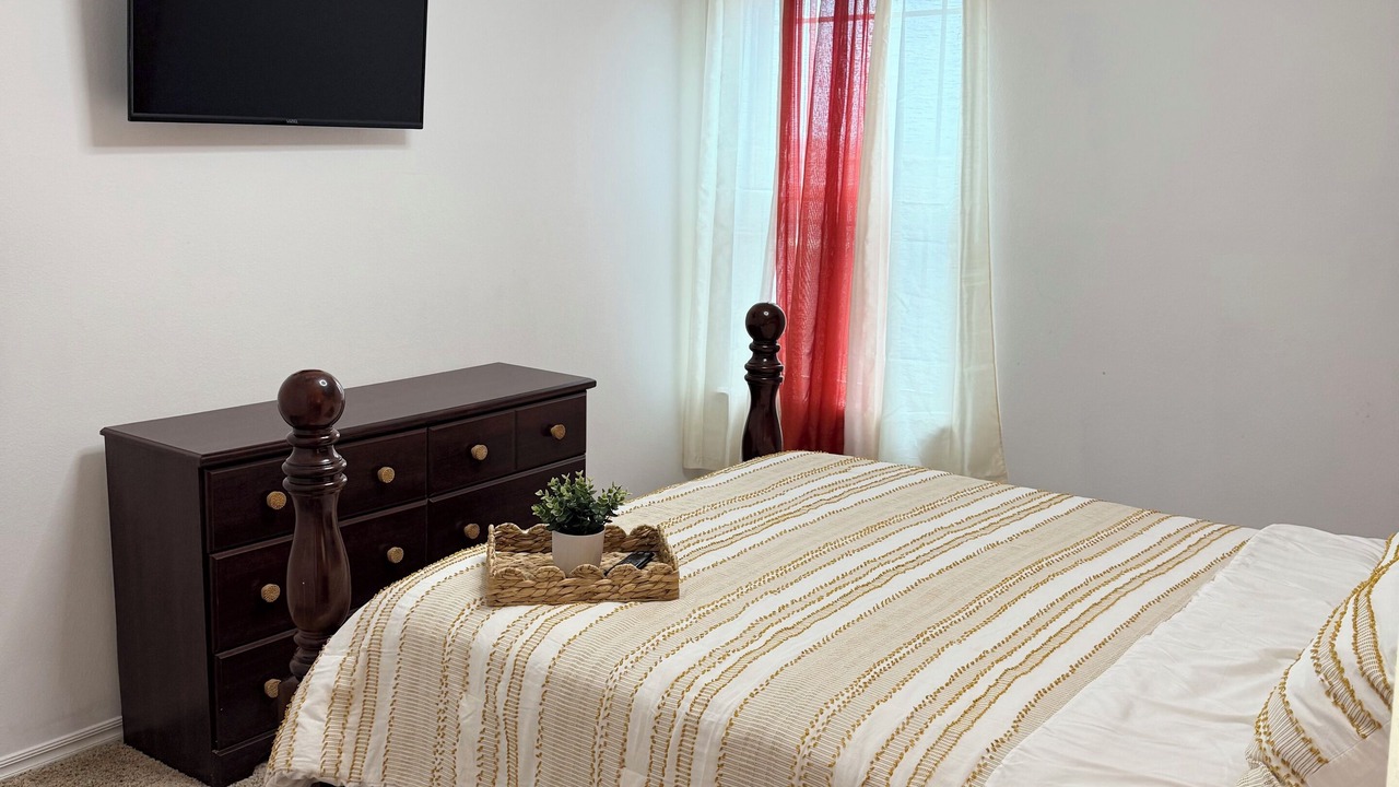 Photo of Bedroom in Owasso
