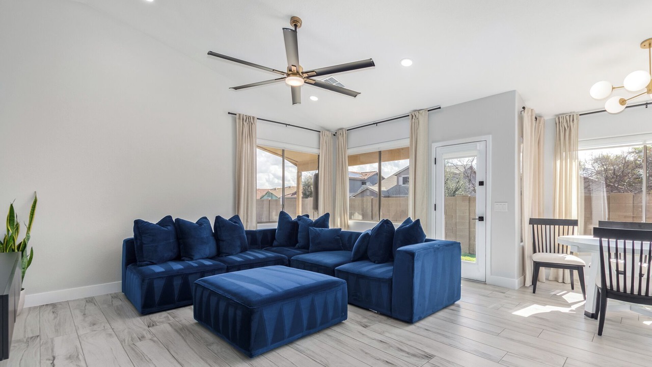Photo of Livingroom in Goodyear