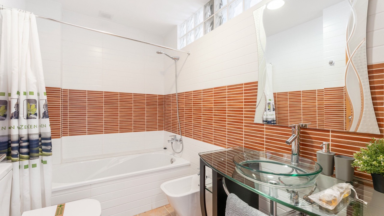 Photo of Bathroom in Navarres