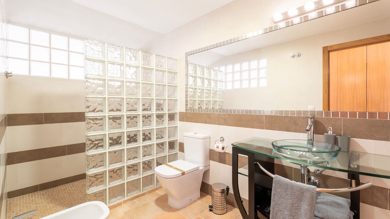 Photo of Bathroom in Navarres