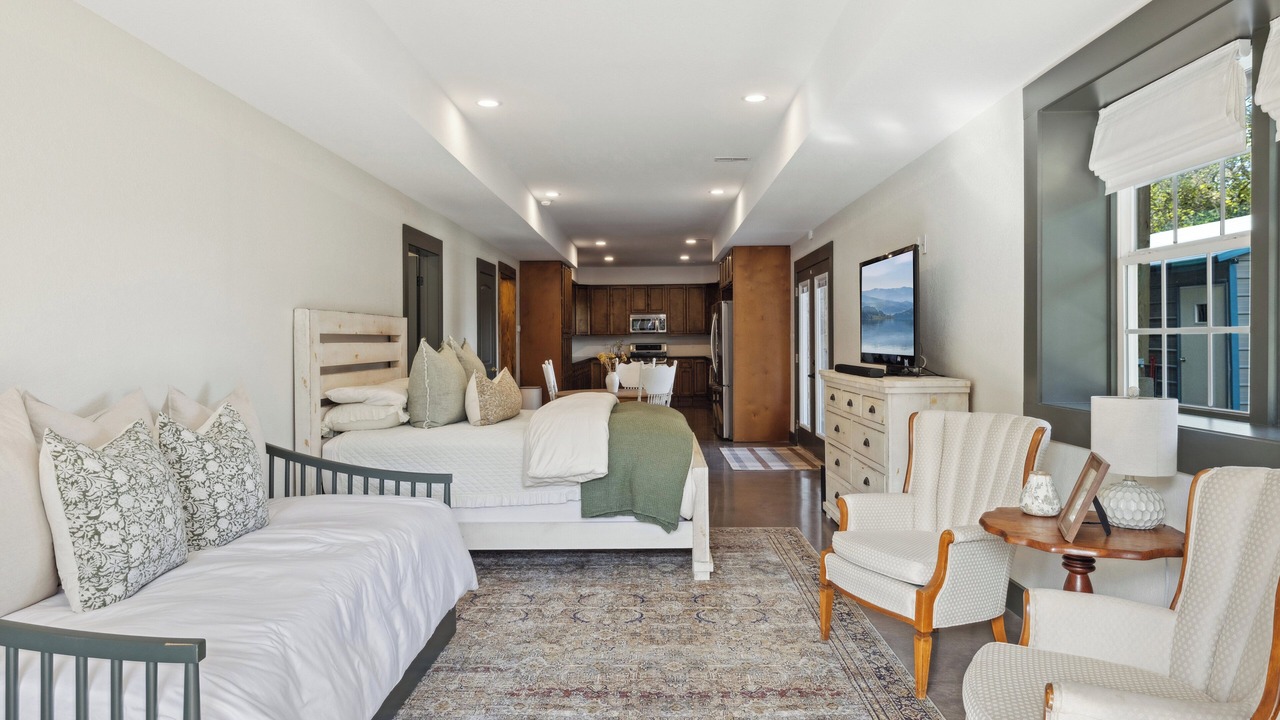 Photo of Bedroom in Louisville