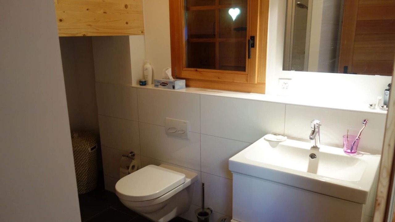 Photo of Bathroom in Vex