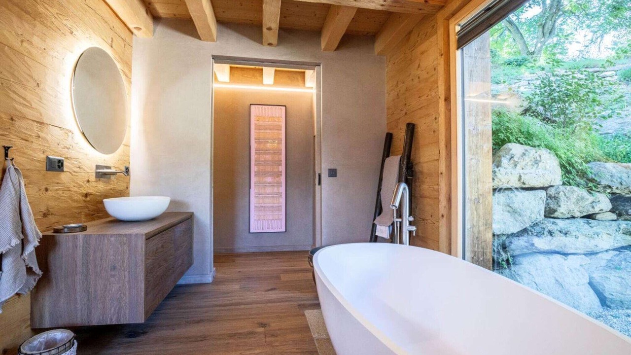 Photo of Bathroom in Vex