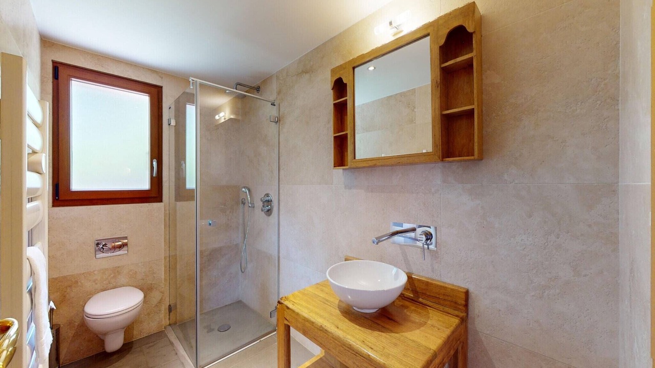 Photo of Bathroom in Saint-Pierre-de-Clages