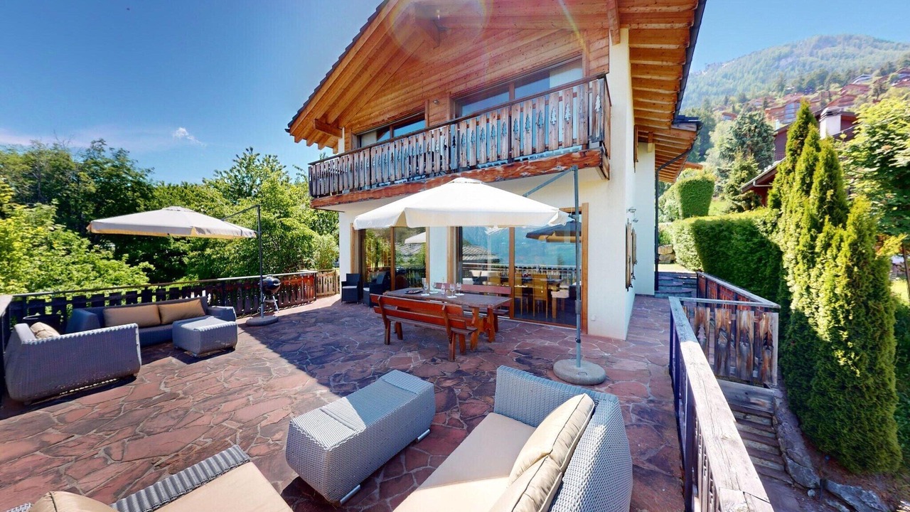 Photo of Outdoor in Saint-Pierre-de-Clages