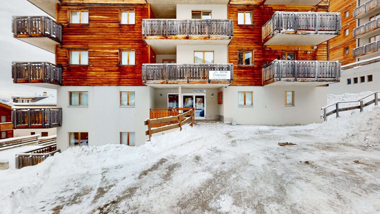 Photo of Outdoor in Saint-Pierre-de-Clages