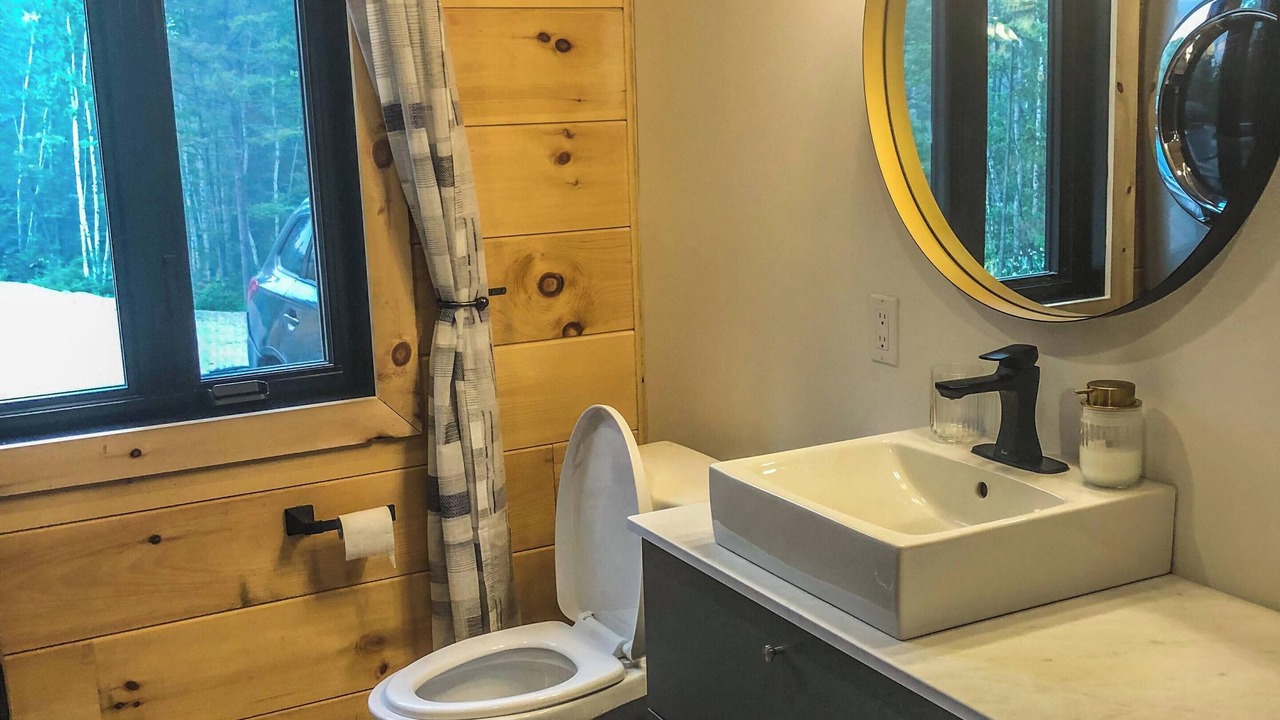 Photo of Bathroom in La Baie