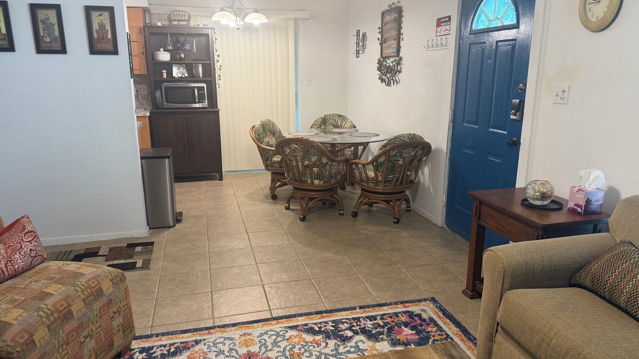 Photo of Livingroom in North Austin Civic Association