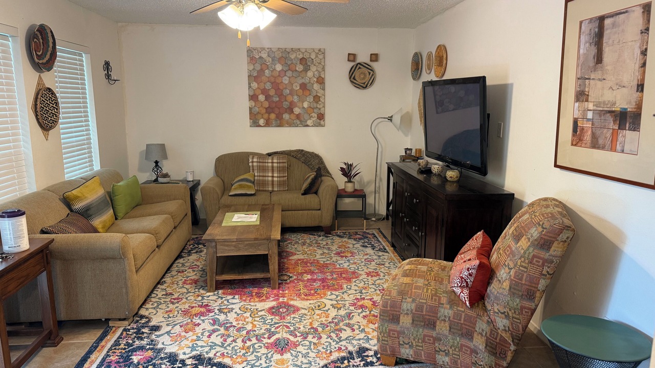 Photo of Livingroom in North Austin Civic Association