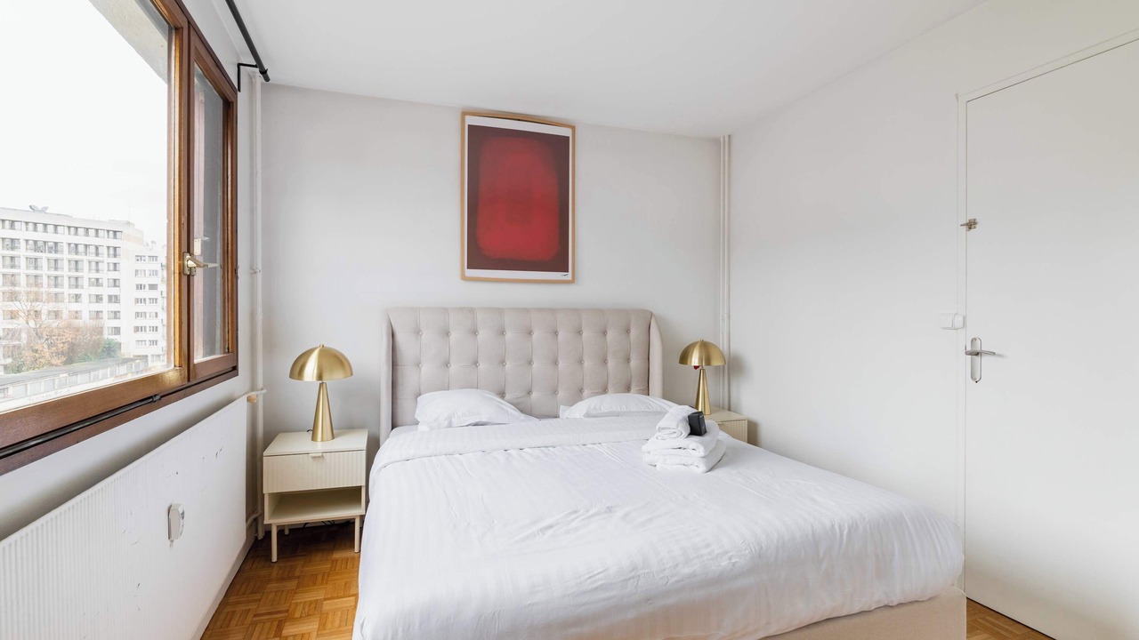 Photo of Bedroom in Republique–Point-du-Jour