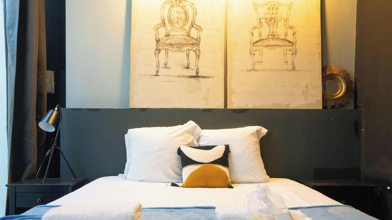 Photo of Bedroom in Arts-et-Metiers