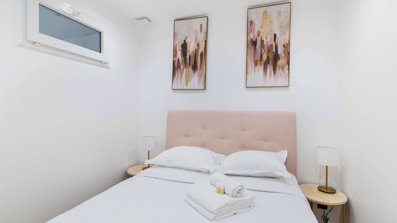 Photo of Bedroom in Les Lilas
