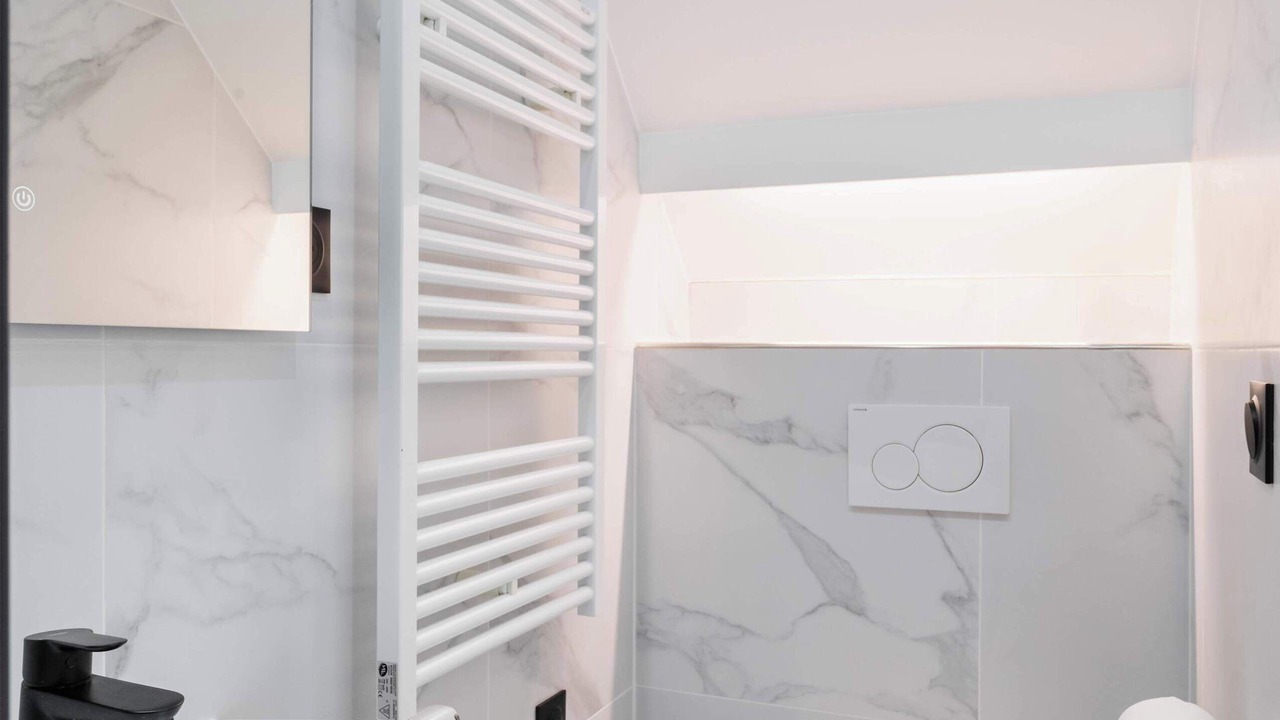 Photo of Bathroom in Les Lilas