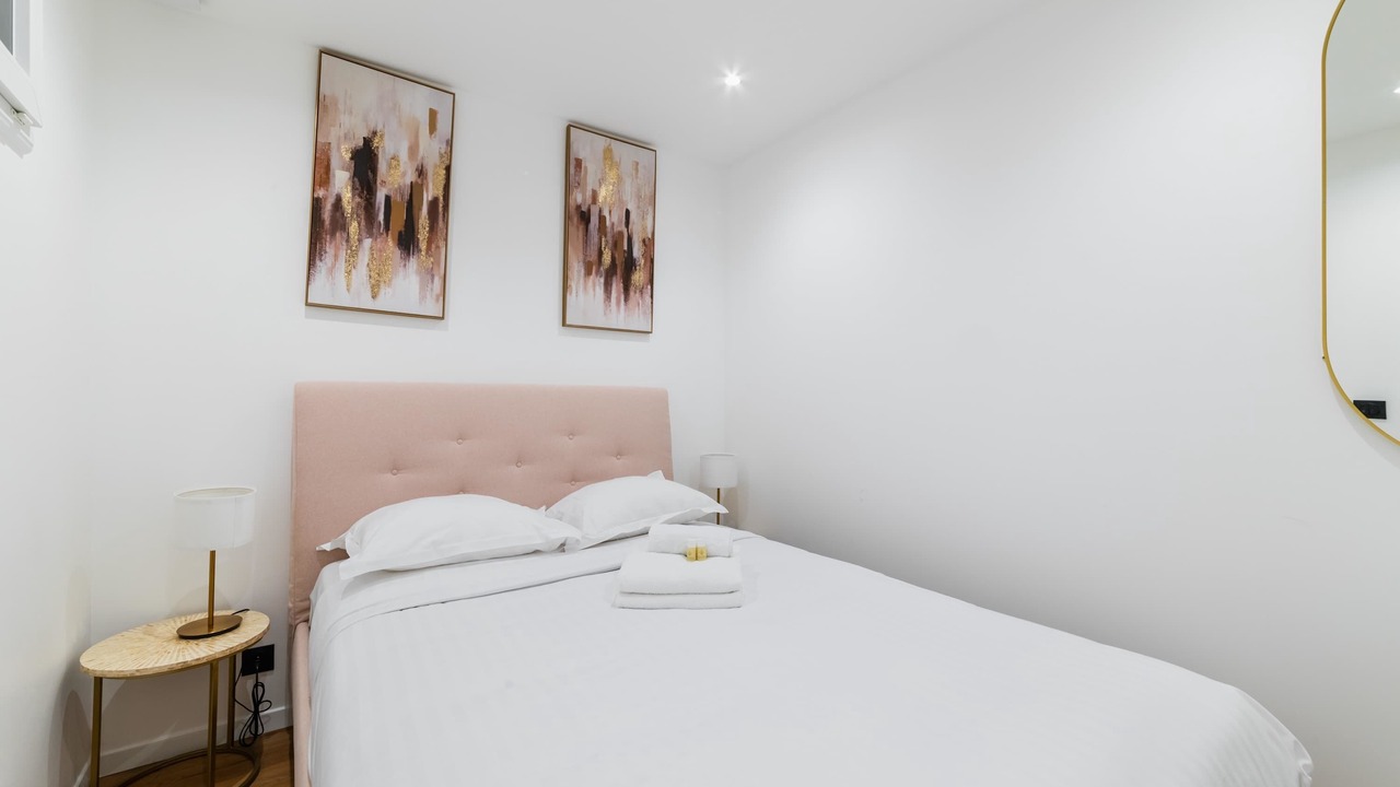 Photo of Bedroom in Les Lilas