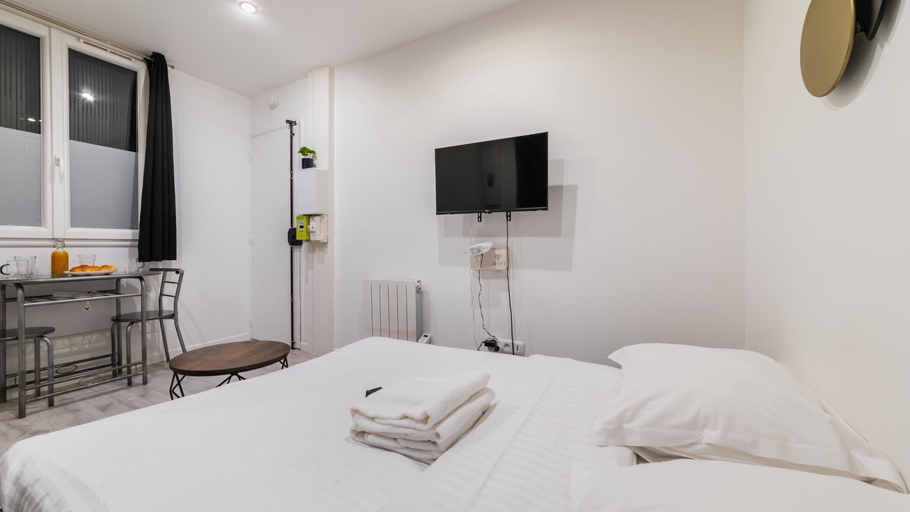 Photo of Bedroom in Quartier des Grandes-Carrieres