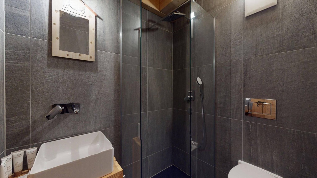 Photo of Bathroom in Saint-Pierre-de-Clages