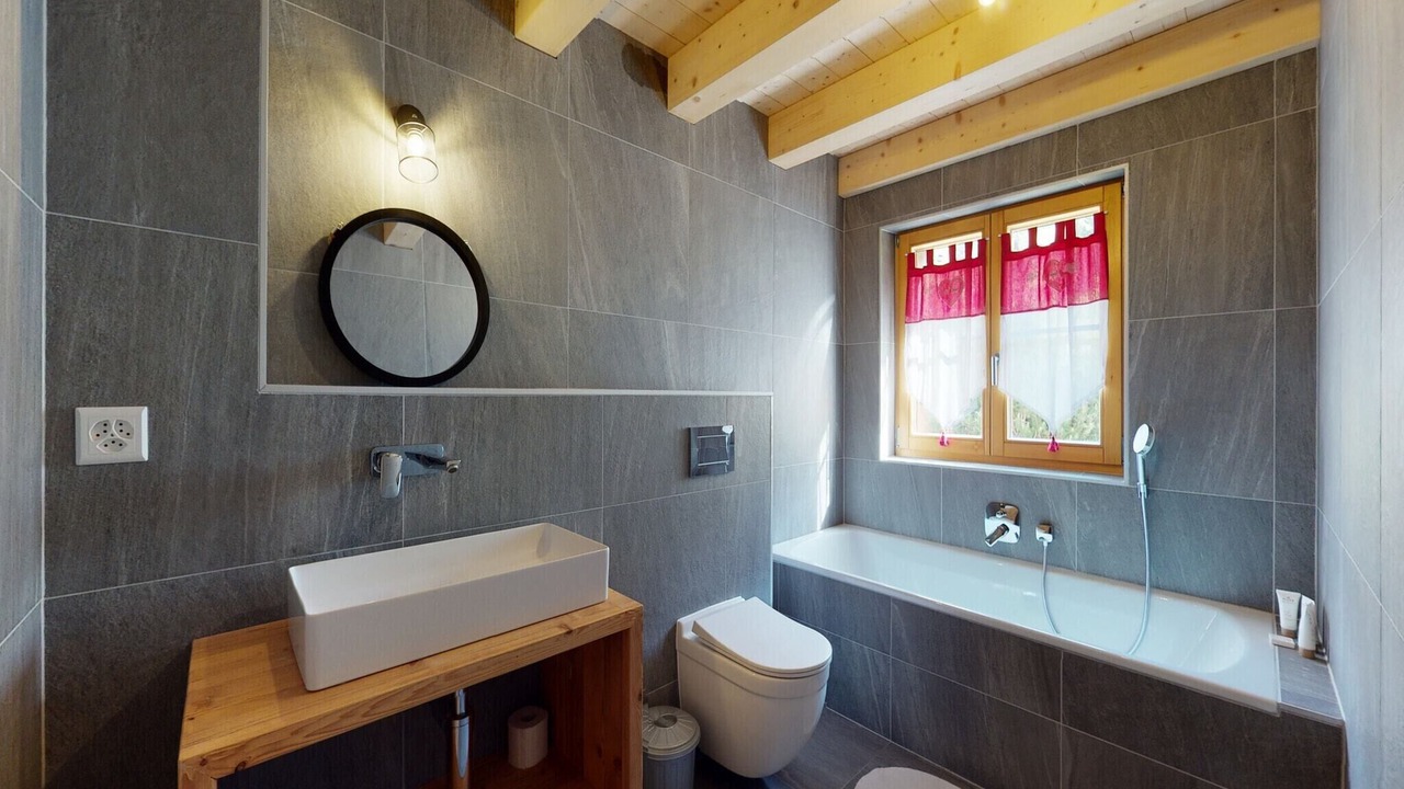 Photo of Bathroom in Saint-Pierre-de-Clages