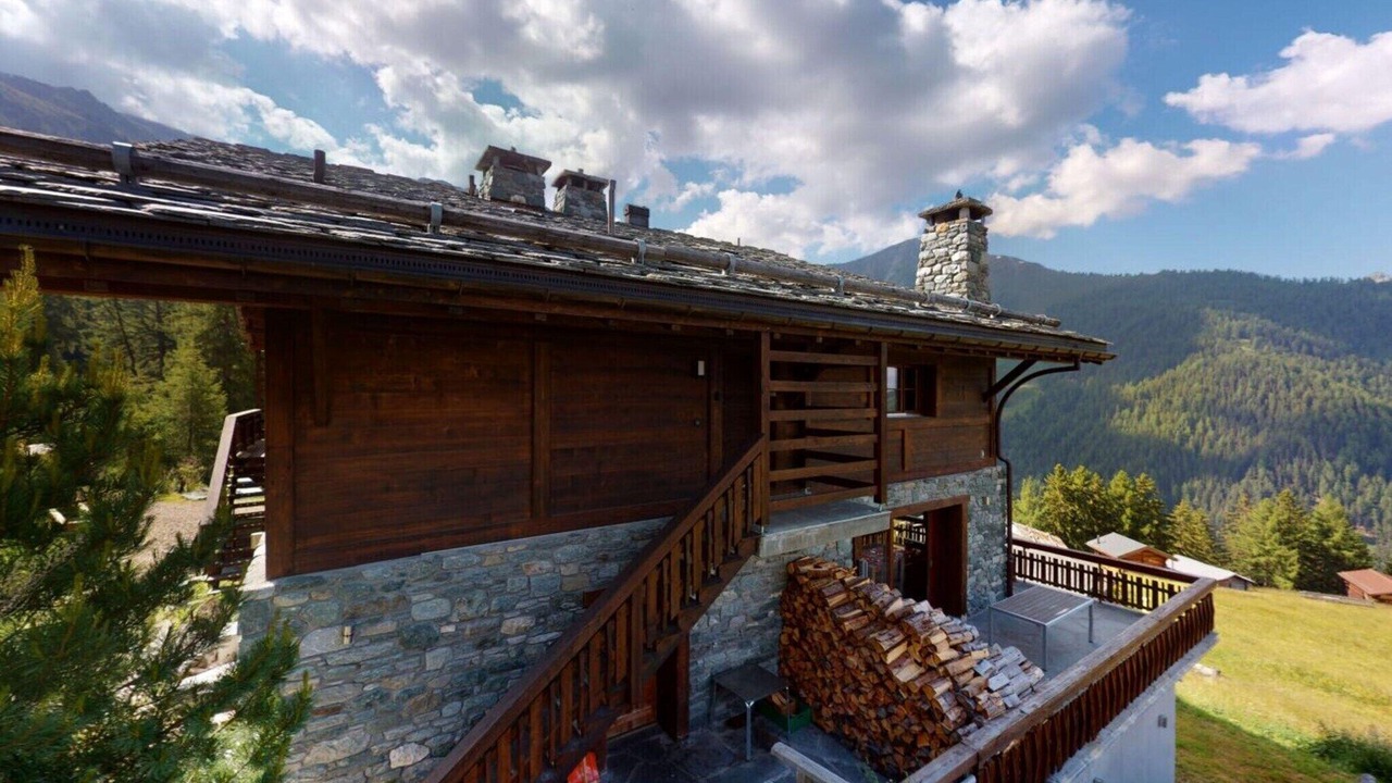 Photo of Patio Balcony in Saint-Pierre-de-Clages