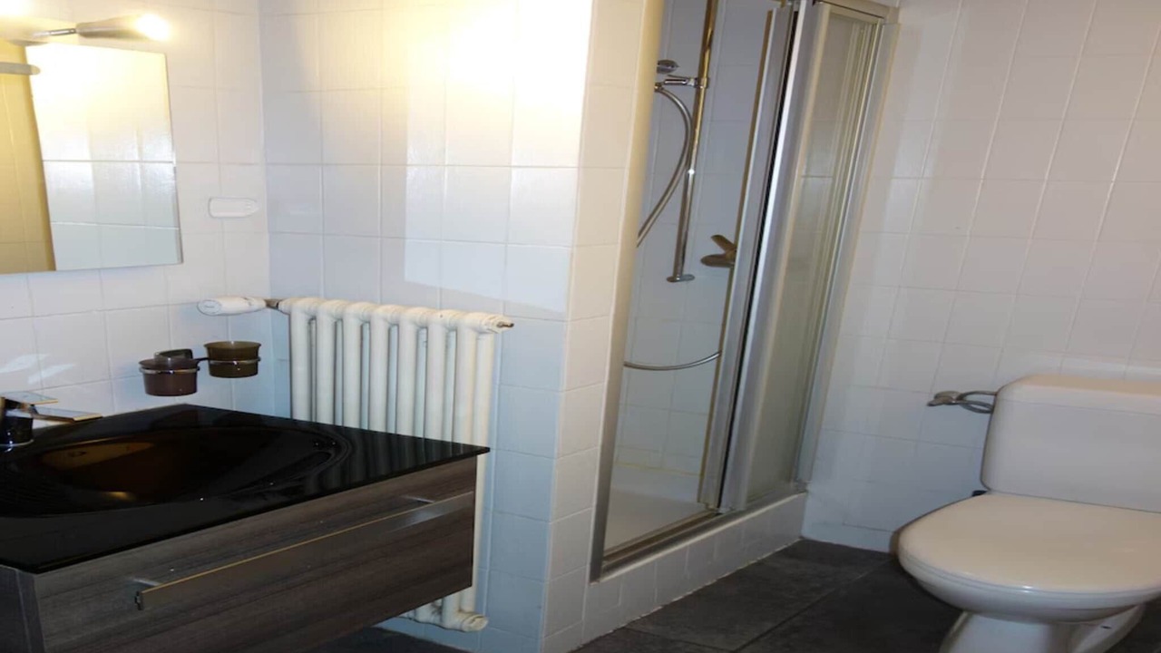 Photo of Bathroom in Salins