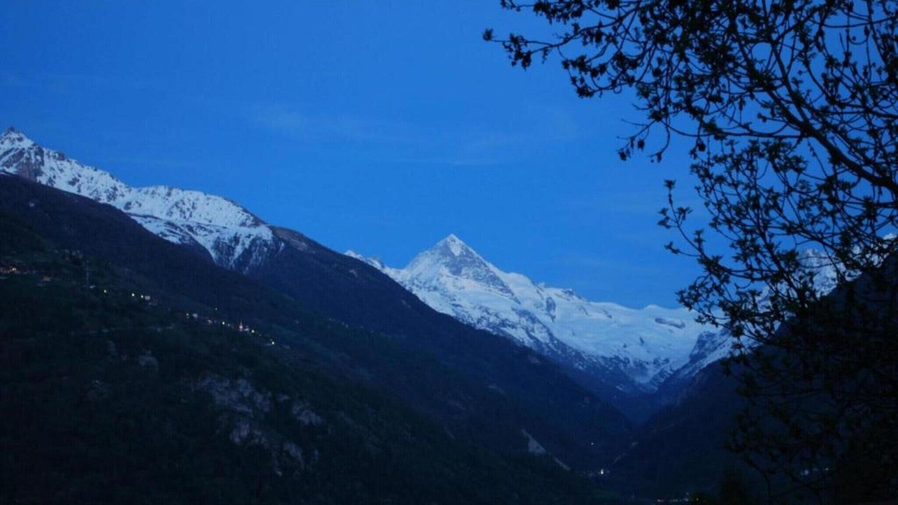 Photo of Others in Sion