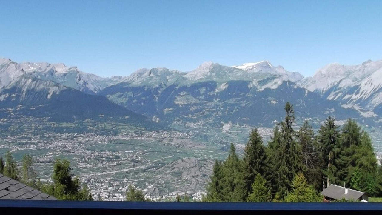 Photo of Others in Sion