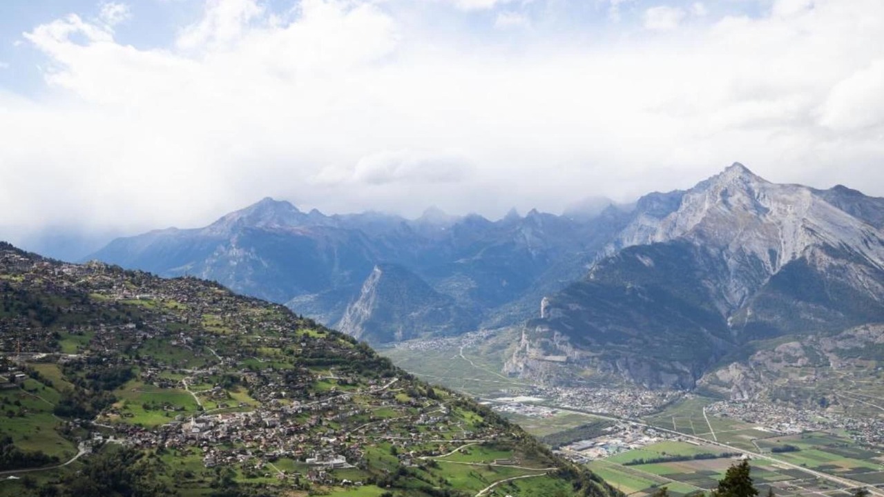 Photo of Others in Sion
