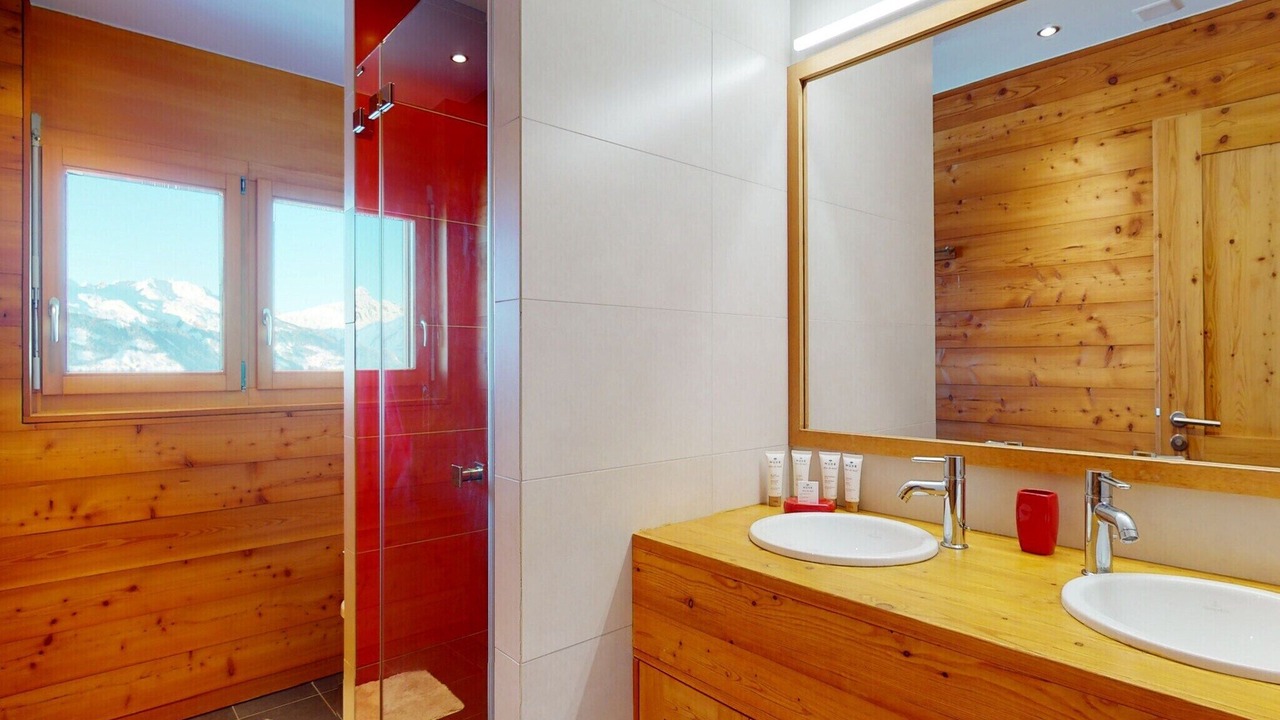 Photo of Bathroom in Sion