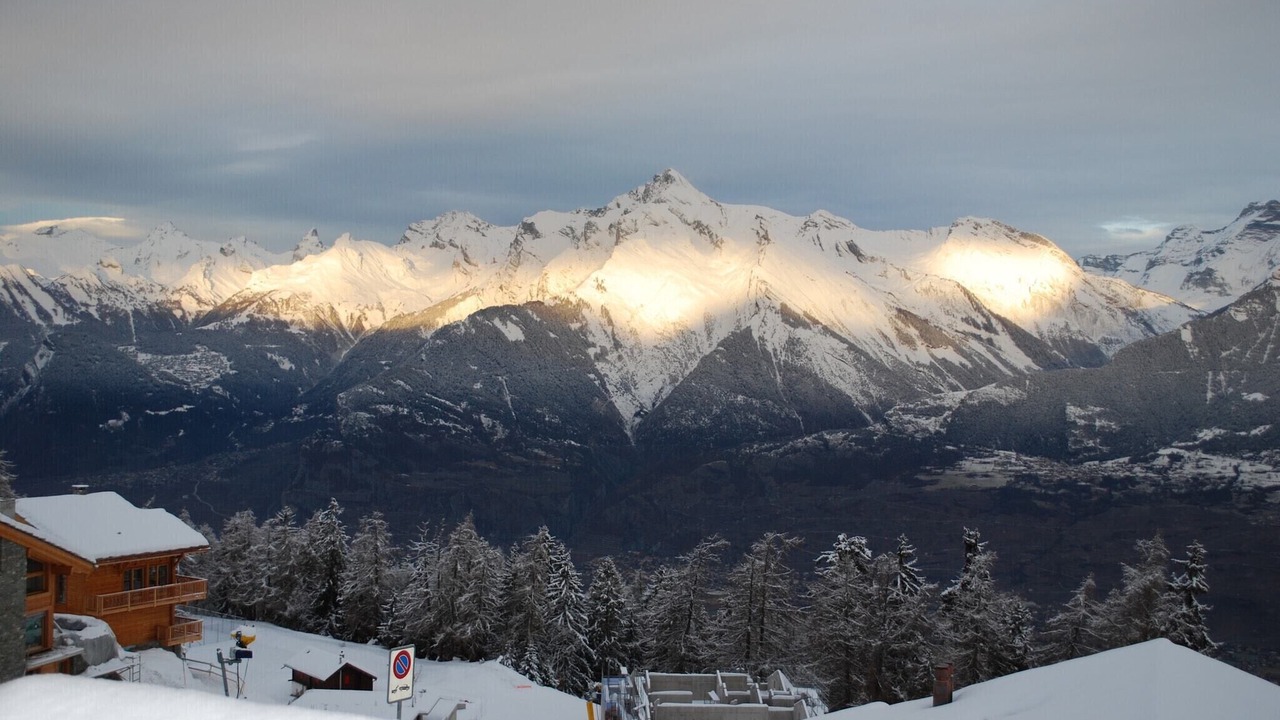 Photo of Others in Sion