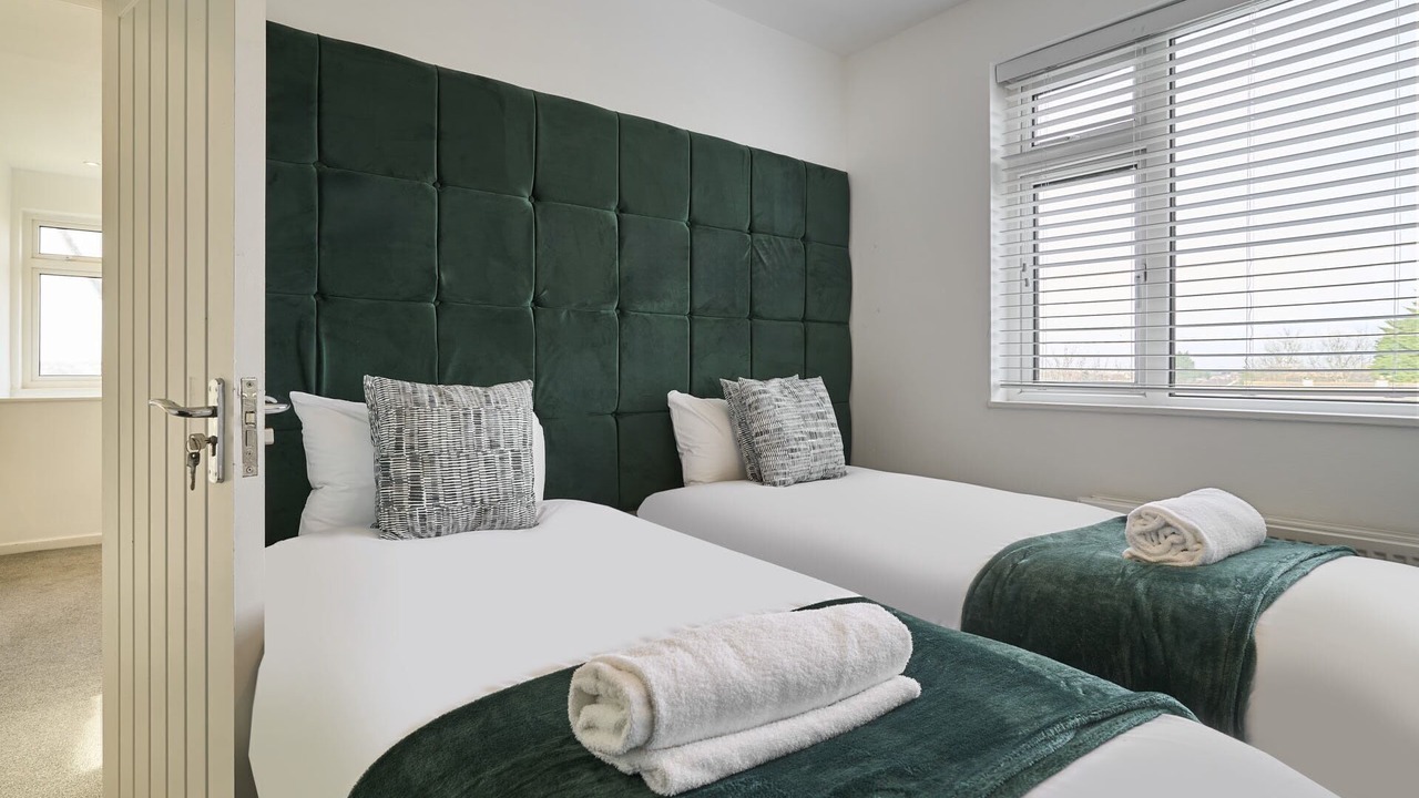 Photo of Others in Cribbs Causeway